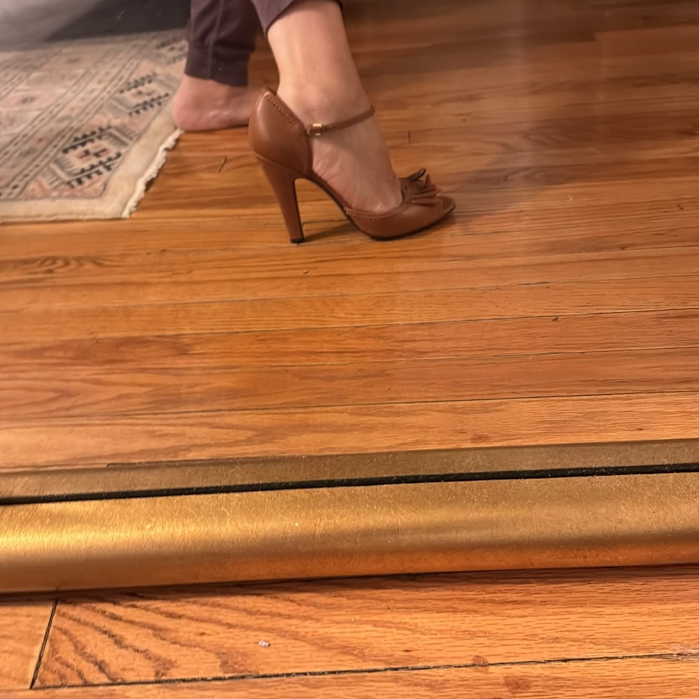 Brown Leather Burberry Women's Heels - Picture 7 of 8
